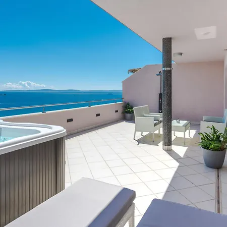 Penthouse With Terrace And Hot Tub - Ivan Apartment