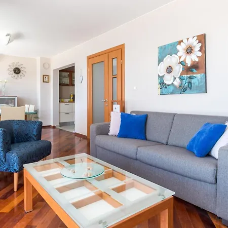 Daire Penthouse With Terrace And Hot Tub - Ivan