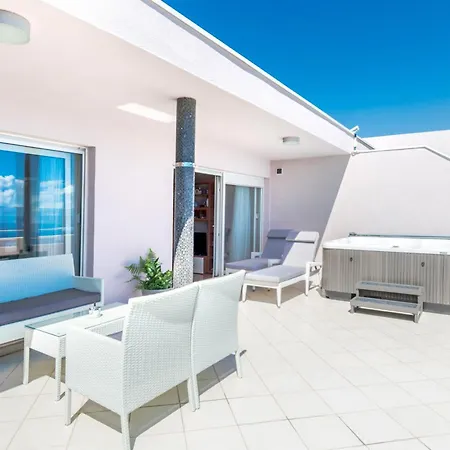 Penthouse With Terrace And Hot Tub - Ivan Apartman *