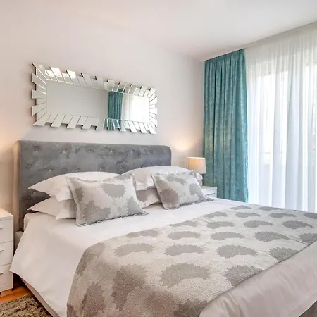 Apartman Penthouse With Terrace And Hot Tub - Ivan *