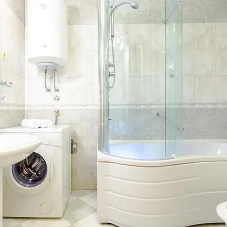 Penthouse With Terrace And Hot Tub - Ivan