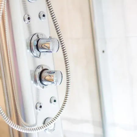 Penthouse With Terrace And Hot Tub - Ivan * Split